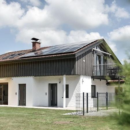 Steinbrunner Geschmackvolle Ferienwohnungen Бургхаузен Екстериор снимка